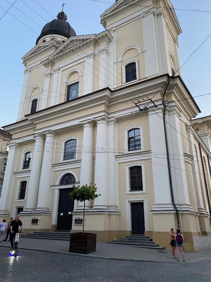 В Центрі Біля Ратуші Вулиця Площа Ринок 11 Lemberg Exterior foto